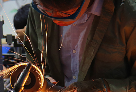 火花機安全生產需要注意什么？